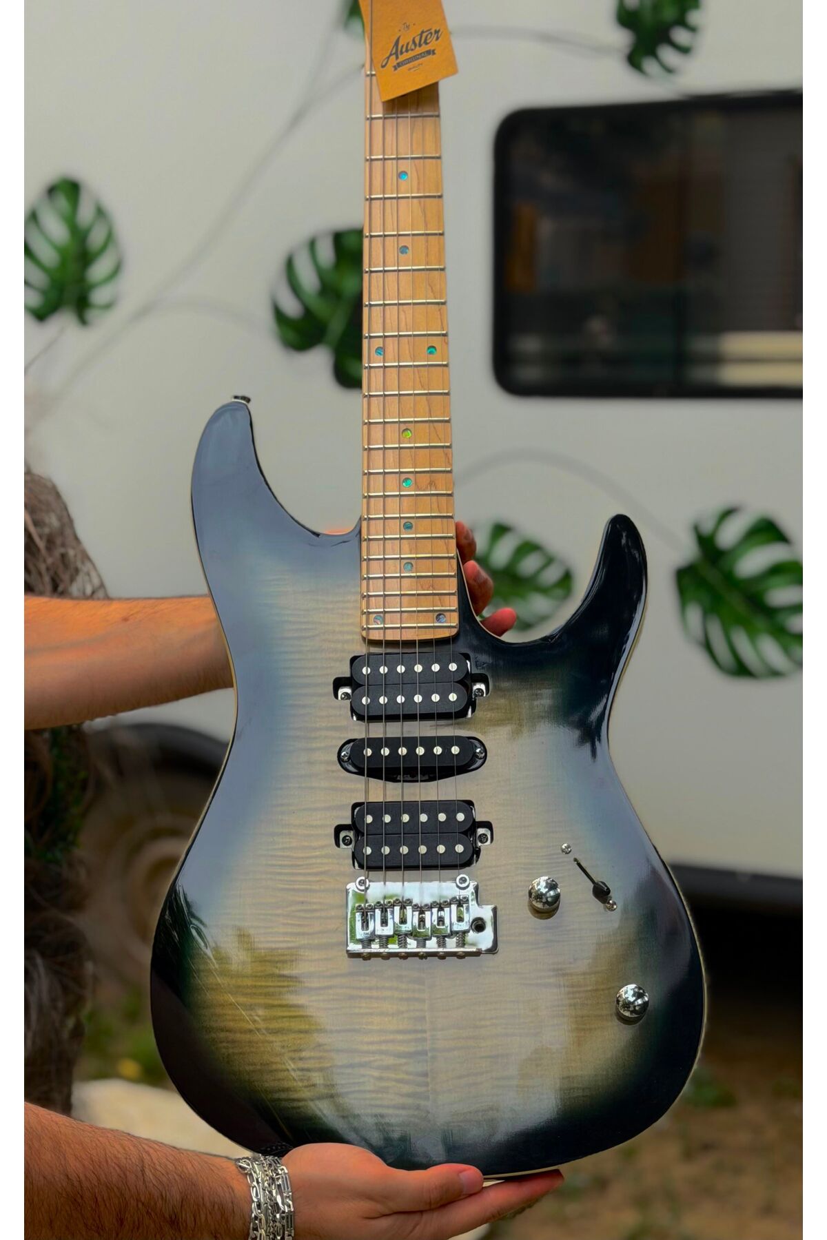 Custom Shop AS200 H-S-H Manyetikli Profesyonel Elektro Gitar (Tiger Burst)