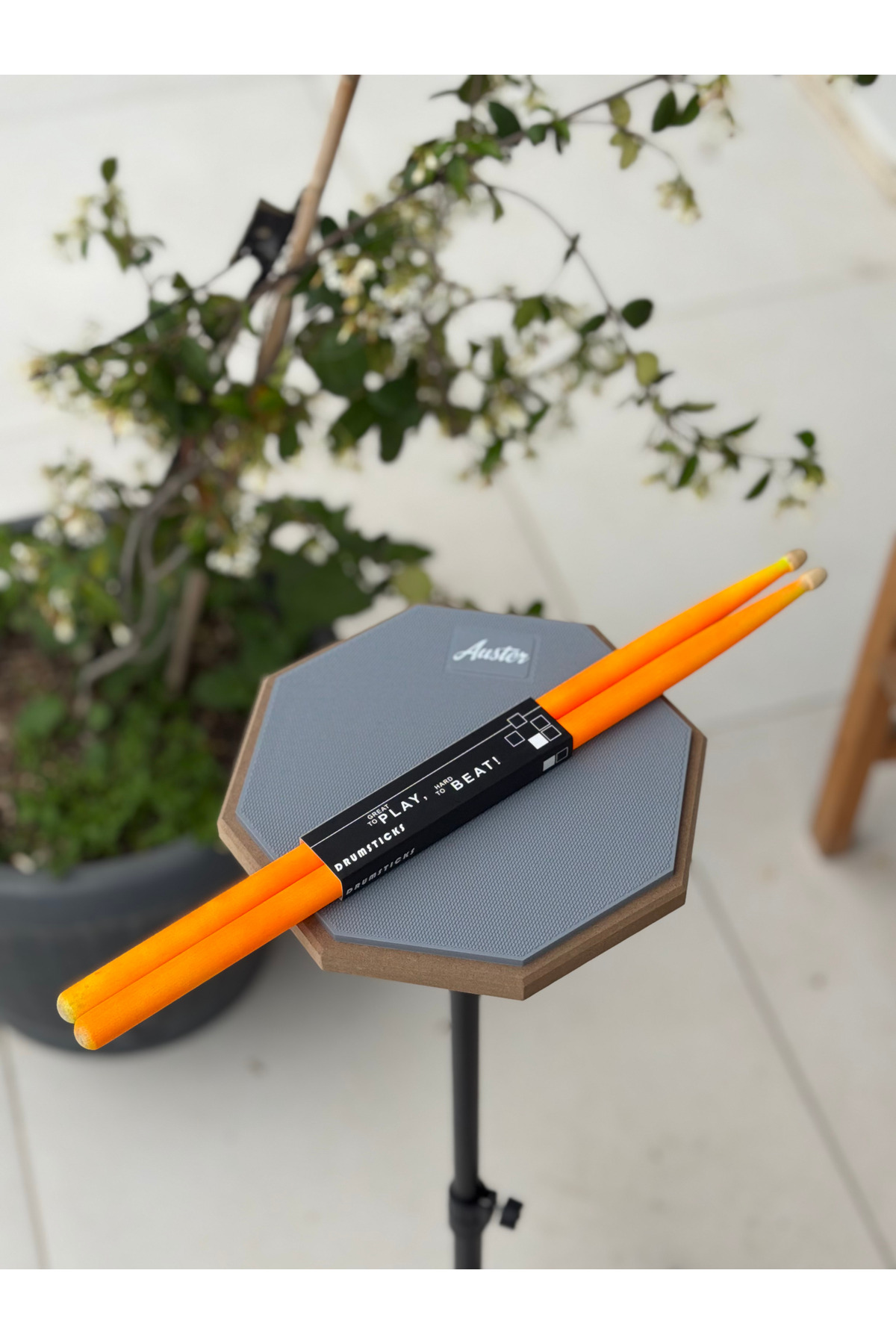 Auster Standlı Gri Davul Çalışma Pedi - Neon Turuncu 5A Baget Hediyeli Bateri Antrenman Seti