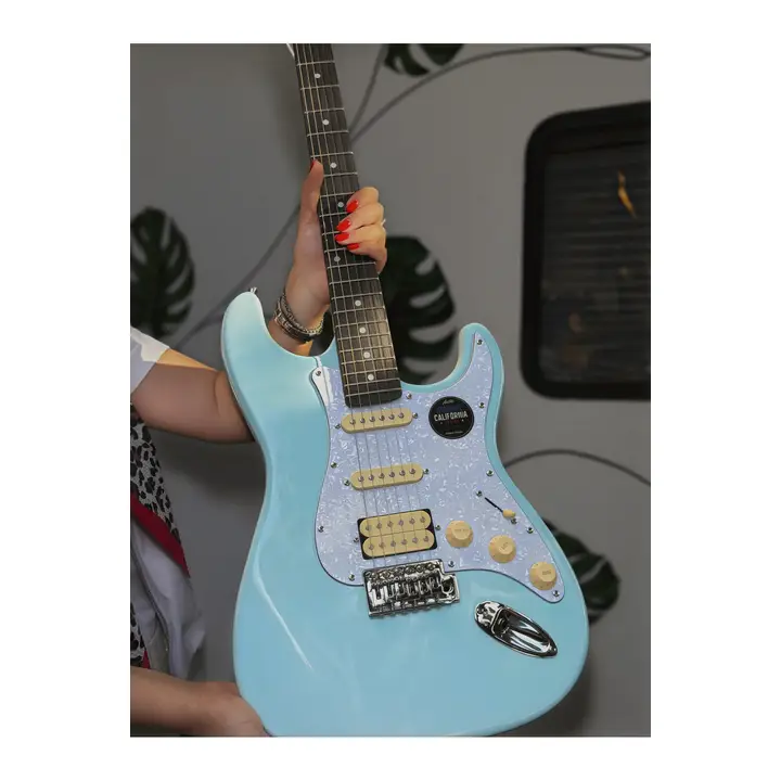 Büyütmek için tıkla Turkuaz — AS100PRO Profesyonel Elektro Gitar - (Nota Müzik Okulu)