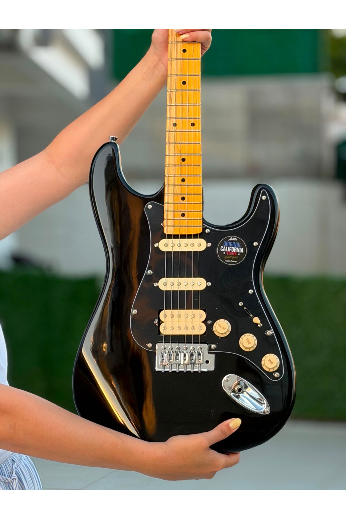Siyah — AS100PRO Profesyonel Elektro Gitar - (Nota Müzik Okulu)